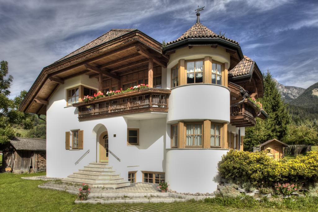 Alexander Mountain-Lodge San Vigilio Di Marebbe Exterior photo